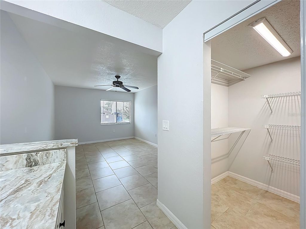 Image 22 of property listing at 5249 VINELAND ROAD, Orlando, FL 32811