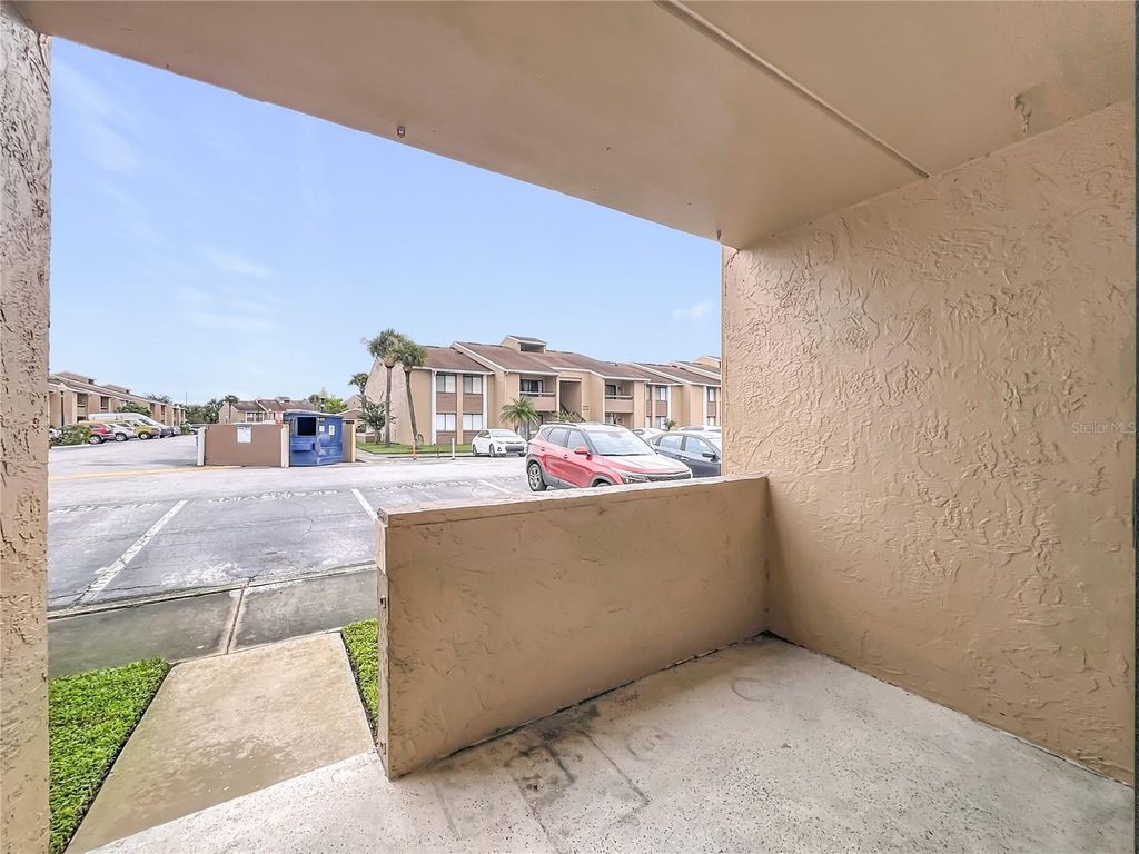 Image 36 of property listing at 5249 VINELAND ROAD, Orlando, FL 32811