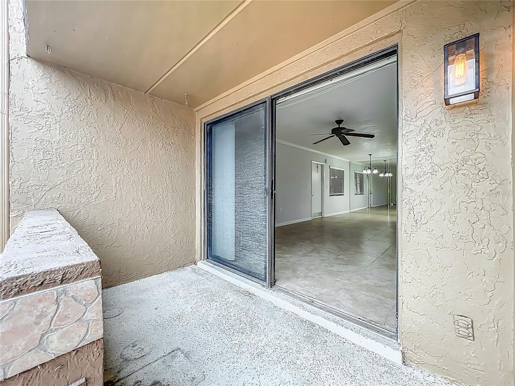 Image 37 of property listing at 5249 VINELAND ROAD, Orlando, FL 32811