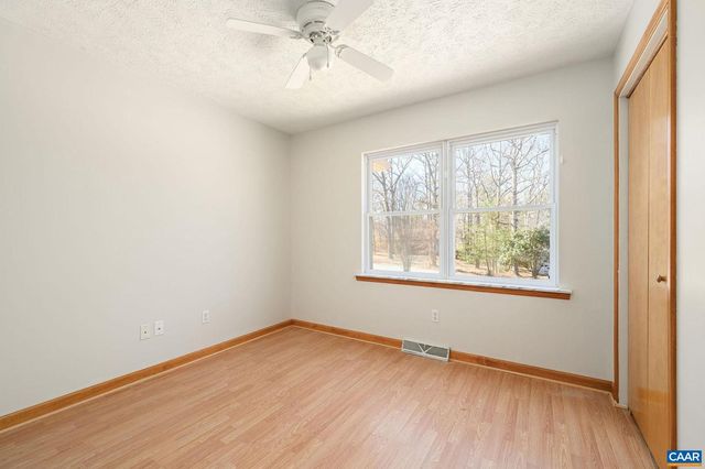 5 CHIPPEWA LN, Palmyra, VA 22963