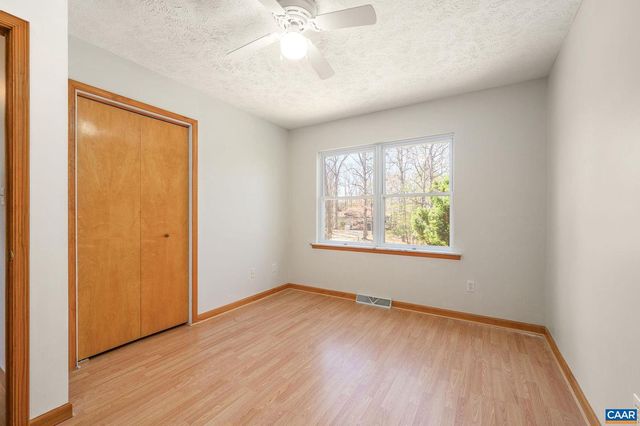 5 CHIPPEWA LN, Palmyra, VA 22963