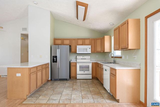 5 CHIPPEWA LN, Palmyra, VA 22963