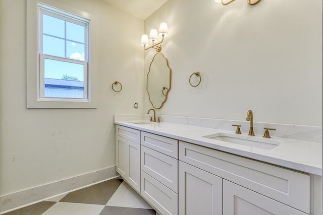 2040 Ivy Cottage Path, Boiling Springs, SC 29316
