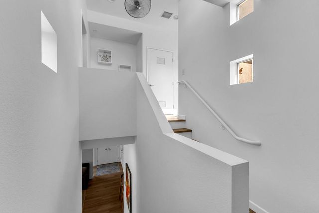 220 Enterprise Way, Palm Springs, CA 92262