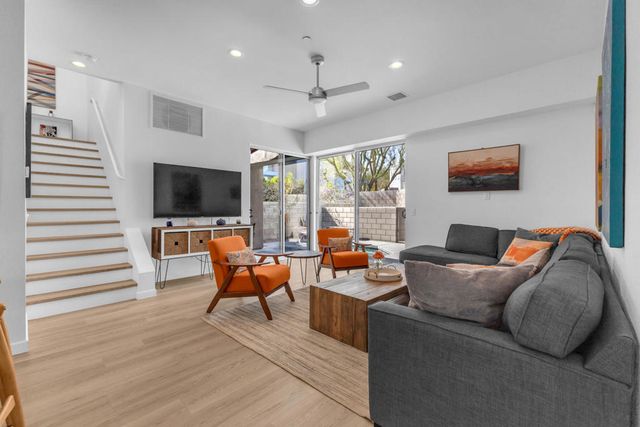 220 Enterprise Way, Palm Springs, CA 92262