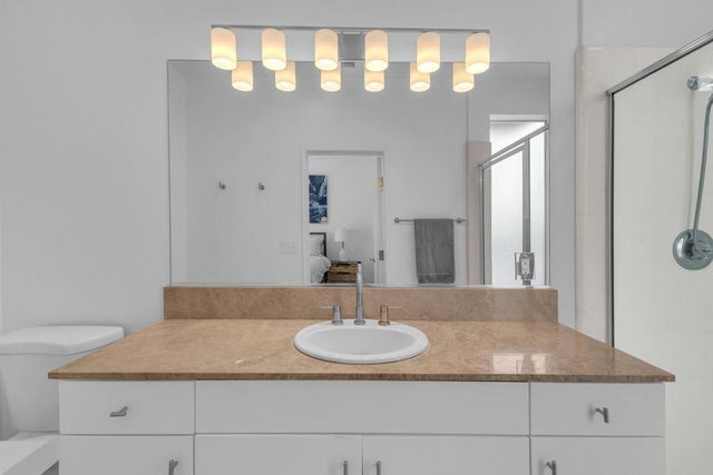 220 Enterprise Way, Palm Springs, CA 92262