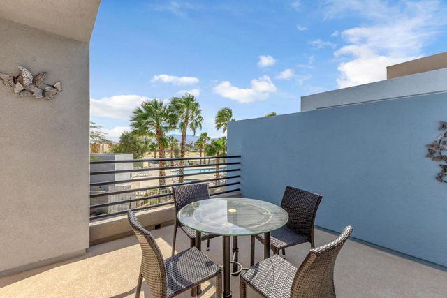 220 Enterprise Way, Palm Springs, CA 92262