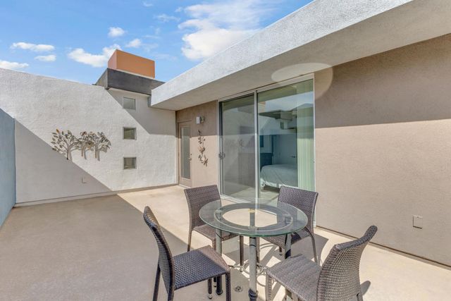 220 Enterprise Way, Palm Springs, CA 92262