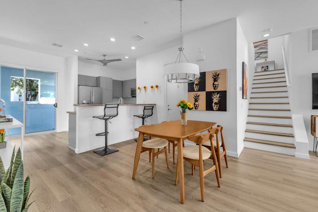 220 Enterprise Way, Palm Springs, CA 92262