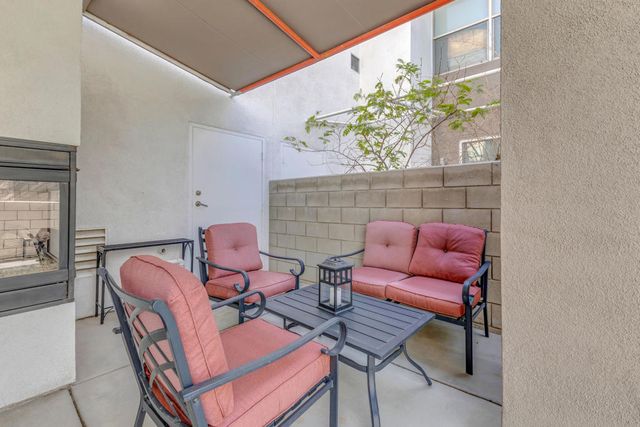 220 Enterprise Way, Palm Springs, CA 92262