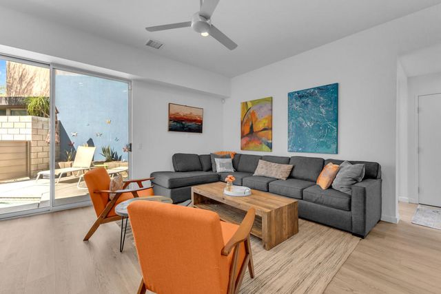 220 Enterprise Way, Palm Springs, CA 92262