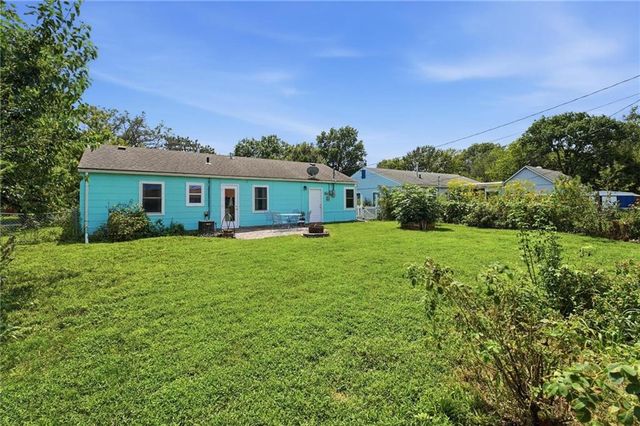 2528 Moundview Drive, Lawrence, KS 66049
