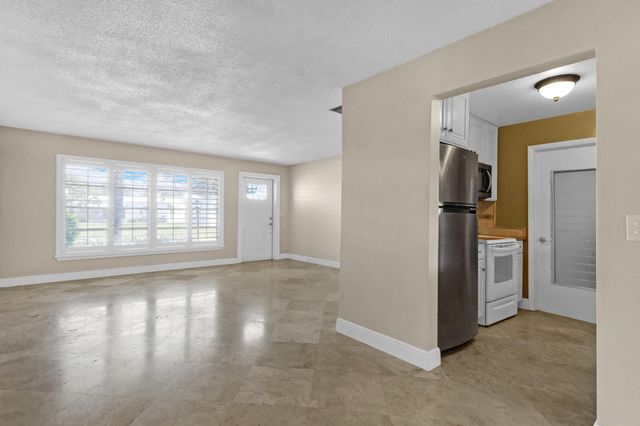 110 NW 24th Court, Pompano Beach, FL 33064