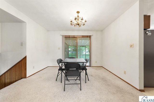 58357 Birch Bluff Lane, North Mankato, MN 56003