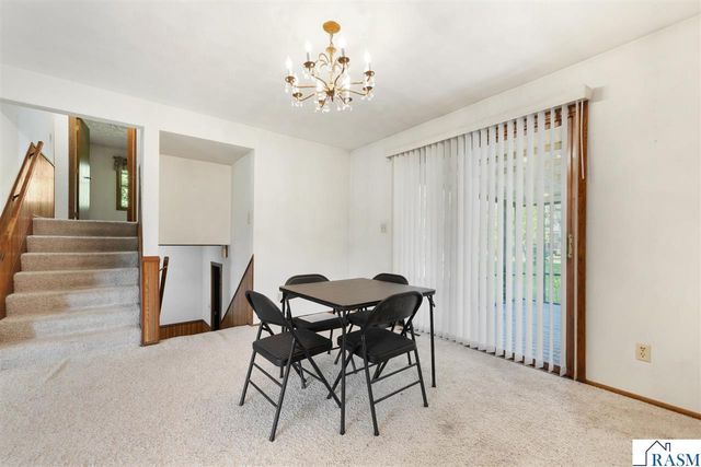 58357 Birch Bluff Lane, North Mankato, MN 56003
