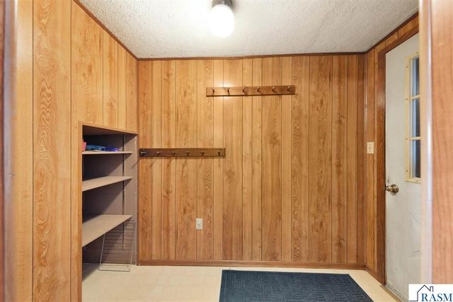 58357 Birch Bluff Lane, North Mankato, MN 56003