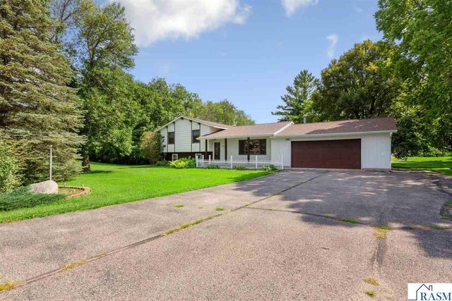 58357 Birch Bluff Lane, North Mankato, MN 56003