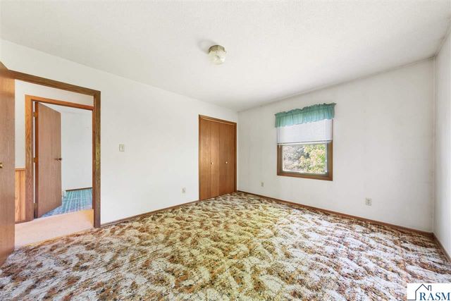 58357 Birch Bluff Lane, North Mankato, MN 56003
