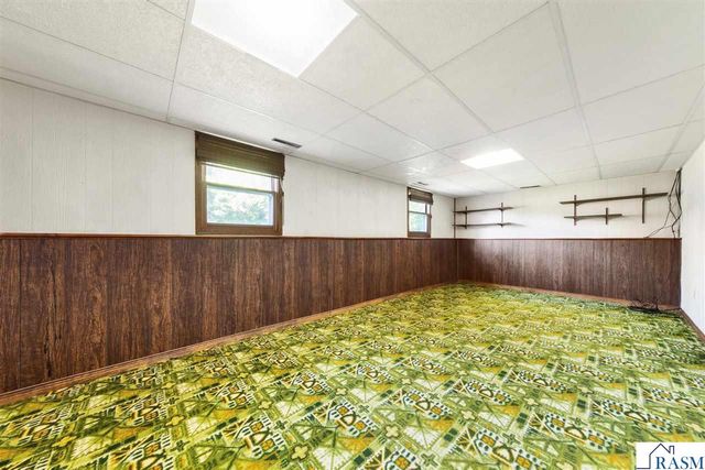 58357 Birch Bluff Lane, North Mankato, MN 56003