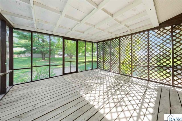 58357 Birch Bluff Lane, North Mankato, MN 56003