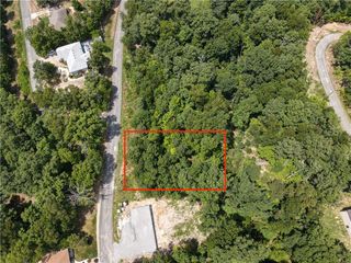 Haddington Drive, Bella Vista, AR 72715