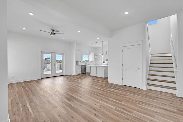 3819 El Lago Street, Galveston, TX 77554