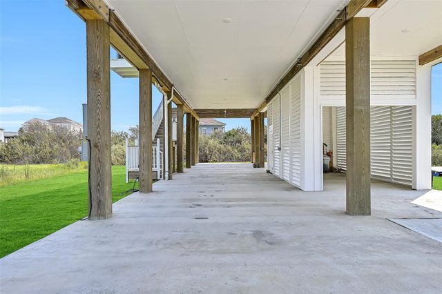 3819 El Lago Street, Galveston, TX 77554