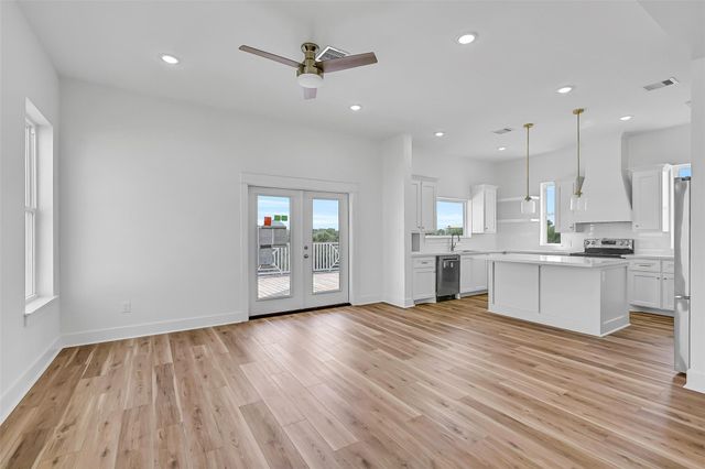 3819 El Lago Street, Galveston, TX 77554