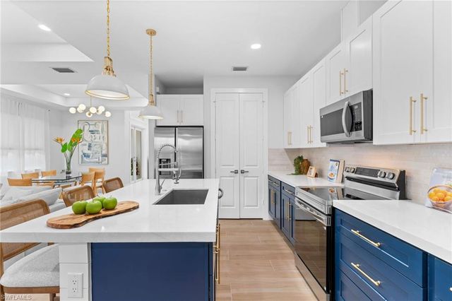 176 Jeepers DR, Naples, FL 34112