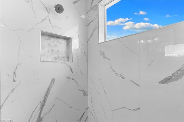 176 Jeepers DR, Naples, FL 34112