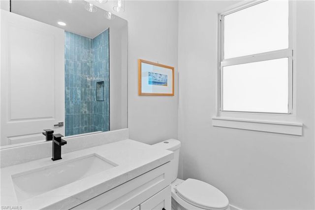 176 Jeepers DR, Naples, FL 34112