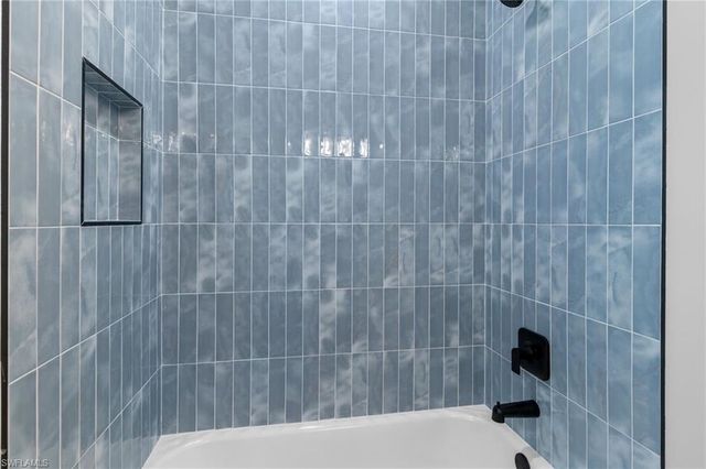 176 Jeepers DR, Naples, FL 34112