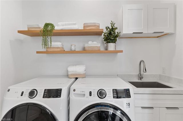 176 Jeepers DR, Naples, FL 34112