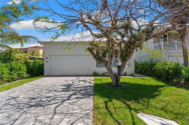 176 Jeepers DR, Naples, FL 34112