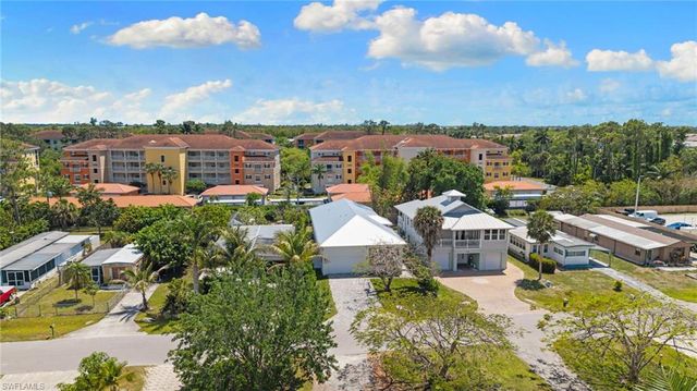 176 Jeepers DR, Naples, FL 34112