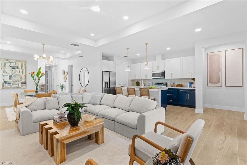 176 Jeepers DR, Naples, FL 34112