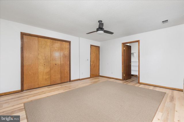 290 LARIAN DR, Bunker Hill, WV 25413