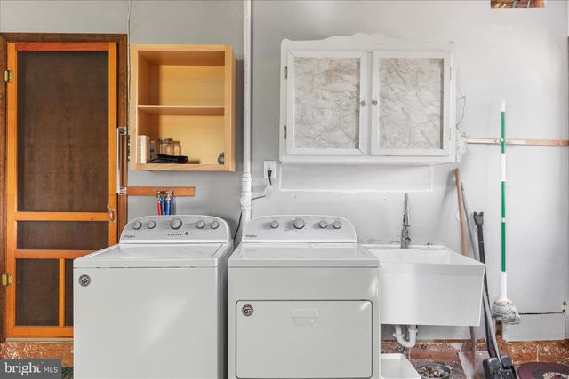 290 LARIAN DR, Bunker Hill, WV 25413