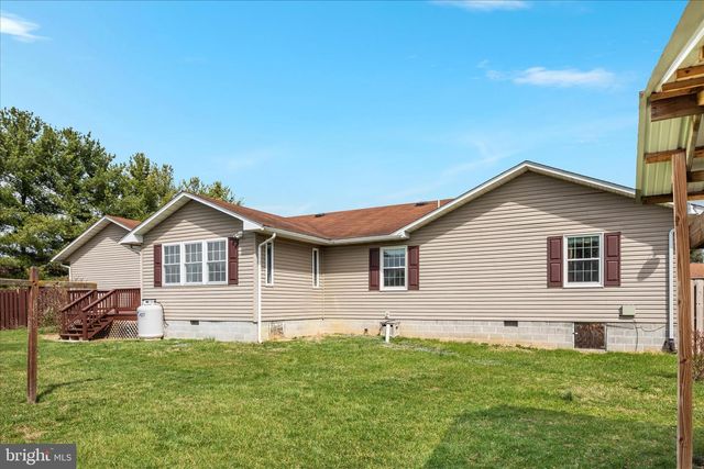 290 LARIAN DR, Bunker Hill, WV 25413