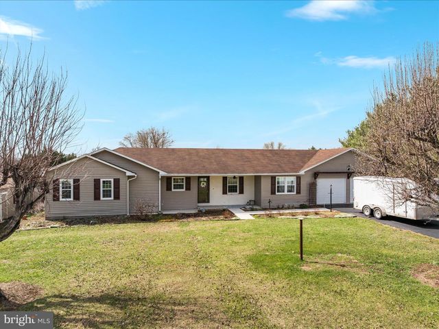 290 LARIAN DR, Bunker Hill, WV 25413