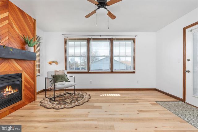 290 LARIAN DR, Bunker Hill, WV 25413