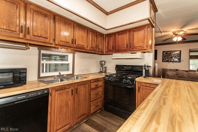 149 Cromwell Drive, Geneva, OH 44041