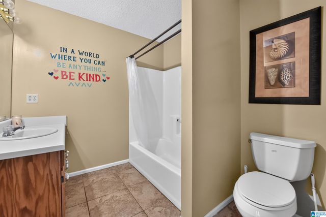 5502 SHENANDOAH DRIVE, Northport, AL 35473