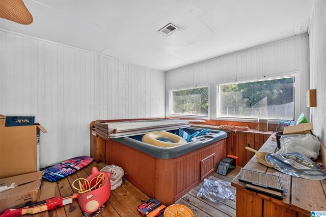 5502 SHENANDOAH DRIVE, Northport, AL 35473