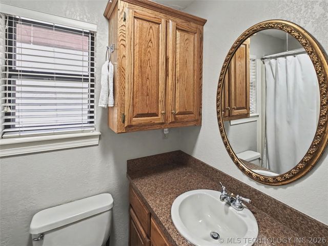 18678 W Sugar Mountain Circle, Park Hill, OK 74451