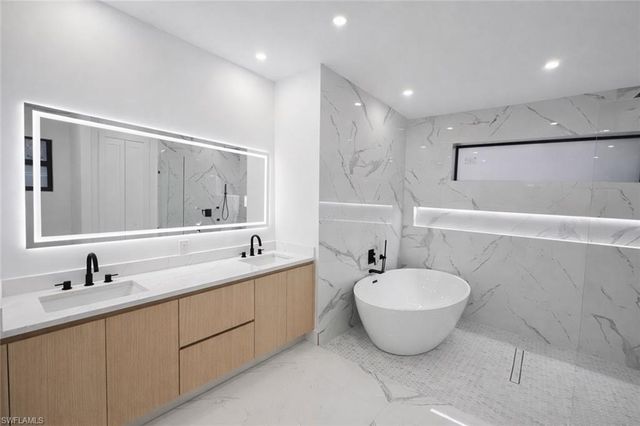 721 NW 37th AVE, Cape Coral, FL 33993