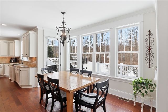 6916 Jillian Rise, Victor, NY 14564