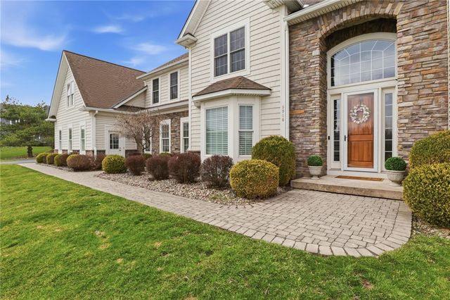 6916 Jillian Rise, Victor, NY 14564