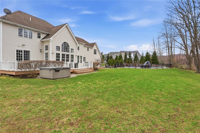 6916 Jillian Rise, Victor, NY 14564