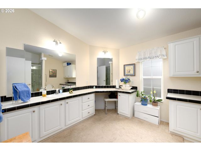 148 BRENDA Pl, Canyonville, OR 97417